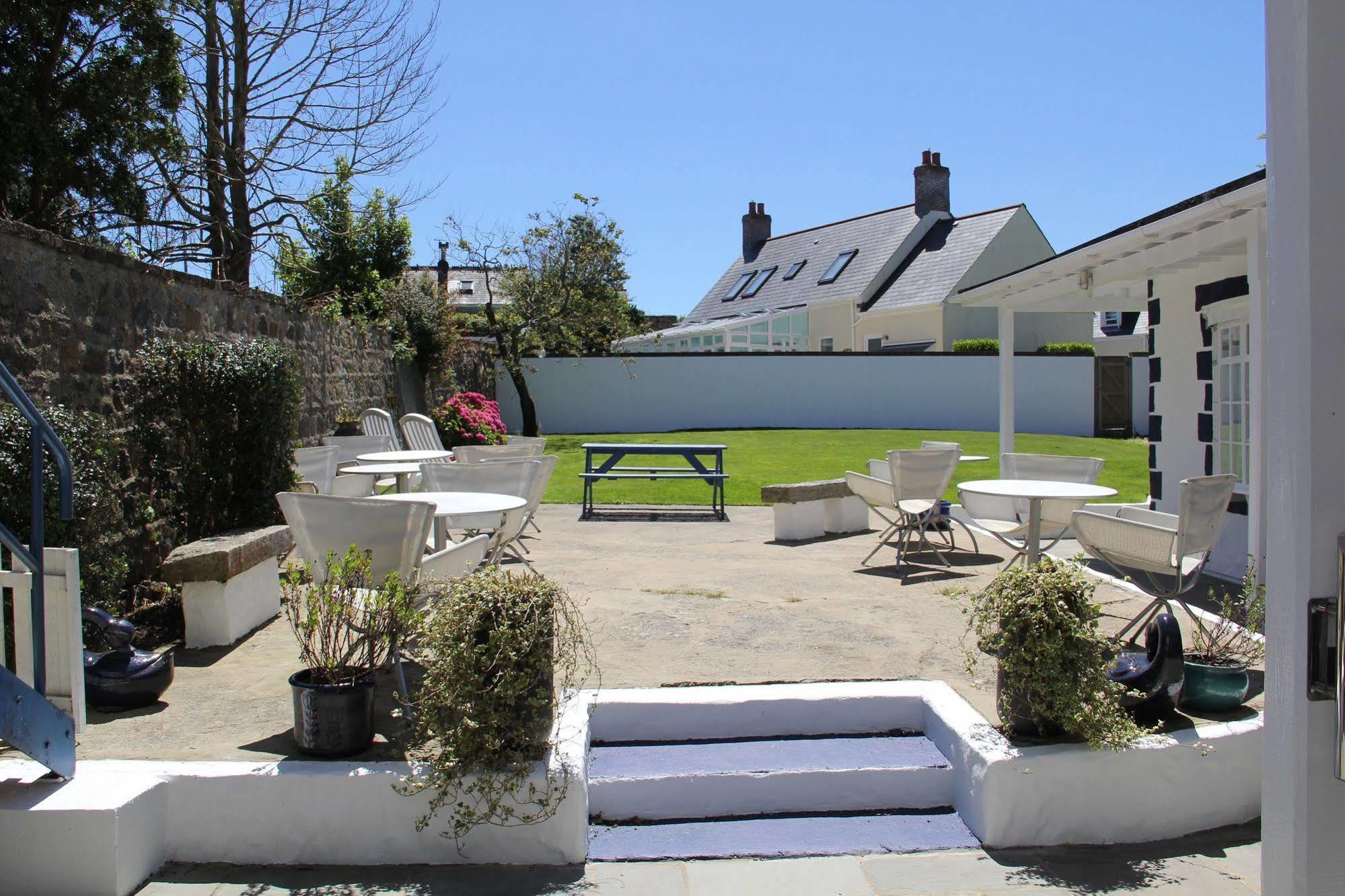 Abbey Court Hotel Saint Peter Port Bagian luar foto